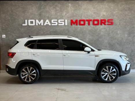 VOLKSWAGEN Taos 1.4 16V 4P FLEX 250 TSI HIGHLINE AUTOM�TICO, Foto 5