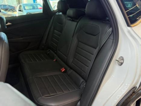 VOLKSWAGEN Taos 1.4 16V 4P FLEX 250 TSI HIGHLINE AUTOM�TICO, Foto 15