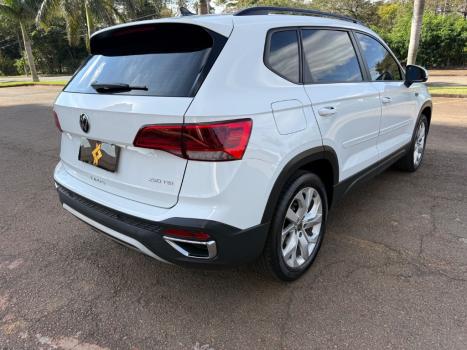 VOLKSWAGEN Taos 1.4 16V 4P FLEX 250 TSI COMFORTLINE AUTOM�TICO, Foto 15