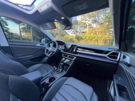 VOLKSWAGEN Taos 1.4 16V 4P FLEX 250 TSI HIGHLINE AUTOMÁTICO, Foto 13