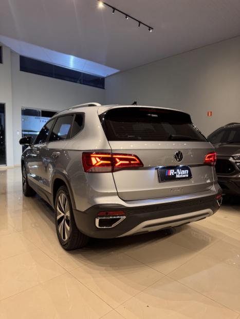 VOLKSWAGEN Taos 1.4 16V 4P FLEX 250 TSI HIGHLINE AUTOMÁTICO, Foto 3