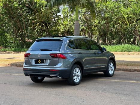 VOLKSWAGEN Tiguan 1.4 250 TSI TOTAL FLEX ALLSPACE COMFORTLINE TURBO AUTOMTICO TIPTRONIC, Foto 6