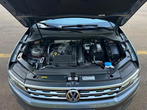 VOLKSWAGEN Tiguan 1.4 250 TSI TOTAL FLEX ALLSPACE COMFORTLINE TURBO AUTOMTICO TIPTRONIC, Foto 16
