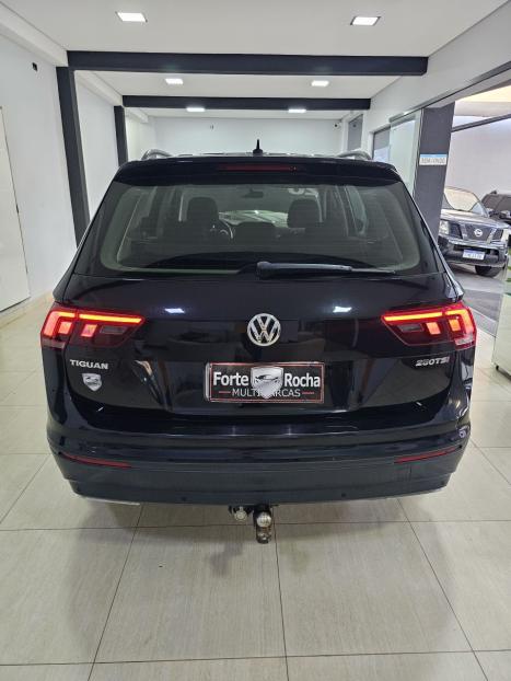 VOLKSWAGEN Tiguan 1.4 250 TSI TOTAL FLEX ALLSPACE COMFORTLINE TURBO AUTOM�TICO TIPTRONIC, Foto 8