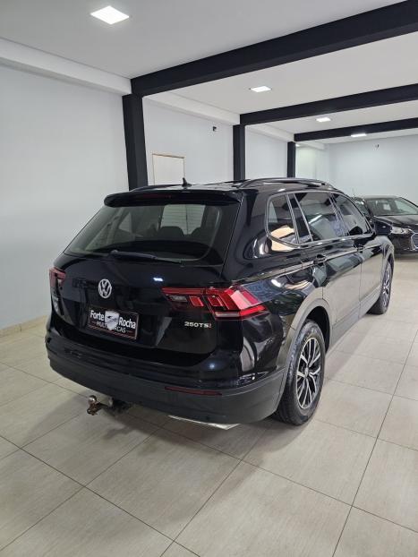 VOLKSWAGEN Tiguan 1.4 250 TSI TOTAL FLEX ALLSPACE COMFORTLINE TURBO AUTOM�TICO TIPTRONIC, Foto 9