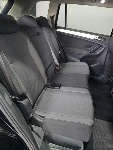 VOLKSWAGEN Tiguan 1.4 250 TSI TOTAL FLEX ALLSPACE COMFORTLINE TURBO AUTOM�TICO TIPTRONIC, Foto 14