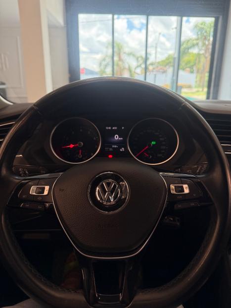 VOLKSWAGEN Tiguan 1.4 250 TSI TOTAL FLEX ALLSPACE COMFORTLINE TURBO AUTOM�TICO TIPTRONIC, Foto 6