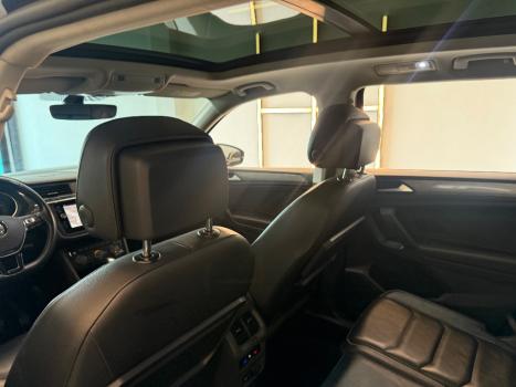 VOLKSWAGEN Tiguan 1.4 250 TSI TOTAL FLEX ALLSPACE COMFORTLINE TURBO AUTOM�TICO TIPTRONIC, Foto 15