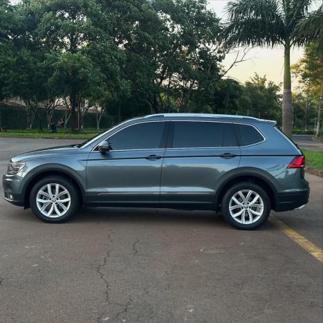 VOLKSWAGEN Tiguan 1.4 250 TSI TOTAL FLEX ALLSPACE COMFORTLINE TURBO AUTOM�TICO TIPTRONIC, Foto 5