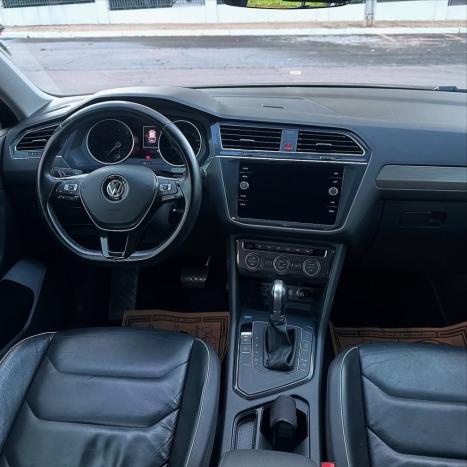 VOLKSWAGEN Tiguan 1.4 250 TSI TOTAL FLEX ALLSPACE COMFORTLINE TURBO AUTOM�TICO TIPTRONIC, Foto 8