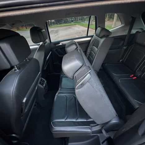 VOLKSWAGEN Tiguan 1.4 250 TSI TOTAL FLEX ALLSPACE COMFORTLINE TURBO AUTOM�TICO TIPTRONIC, Foto 9