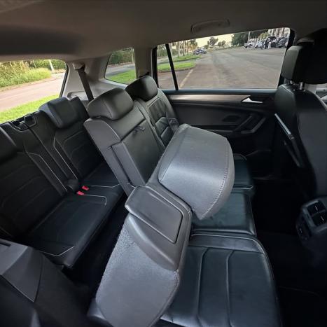 VOLKSWAGEN Tiguan 1.4 250 TSI TOTAL FLEX ALLSPACE COMFORTLINE TURBO AUTOM�TICO TIPTRONIC, Foto 13