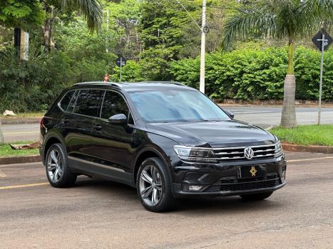 VOLKSWAGEN Tiguan 1.4 250 TSI TOTAL FLEX ALLSPACE COMFORTLINE TURBO AUTOM�TICO TIPTRONIC, Foto 3