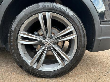 VOLKSWAGEN Tiguan 1.4 250 TSI TOTAL FLEX ALLSPACE COMFORTLINE TURBO AUTOM�TICO TIPTRONIC, Foto 10