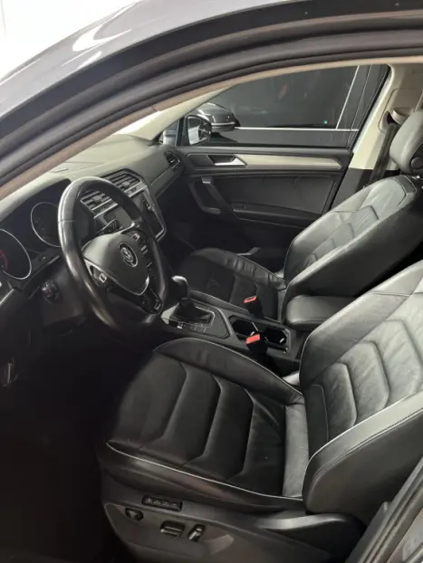 VOLKSWAGEN Tiguan 1.4 16V 4P TSI 250 FLEX TURBO COMFORTLINE AUTOM�TICO, Foto 6