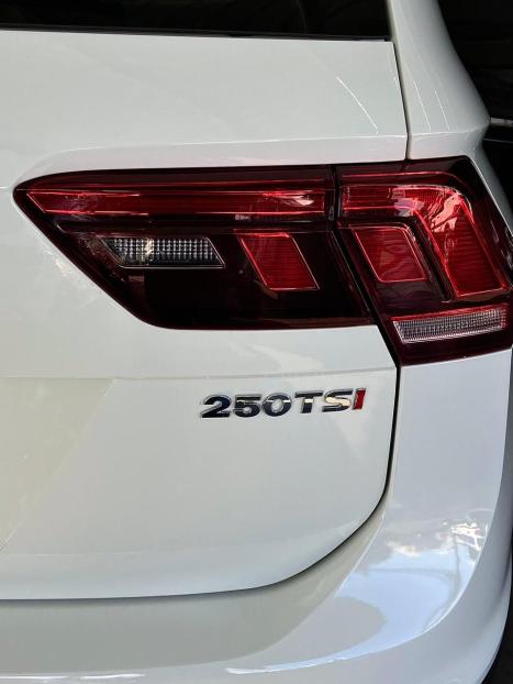 VOLKSWAGEN Tiguan 1.4 250 TSI TOTAL FLEX ALLSPACE TURBO AUTOM�TICO TIPTRONIC, Foto 17