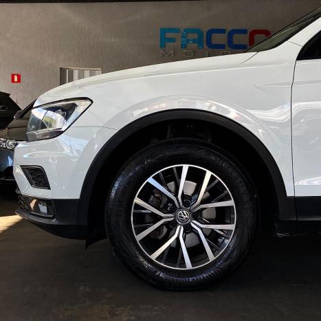 VOLKSWAGEN Tiguan 1.4 250 TSI TOTAL FLEX ALLSPACE TURBO AUTOM�TICO TIPTRONIC, Foto 20