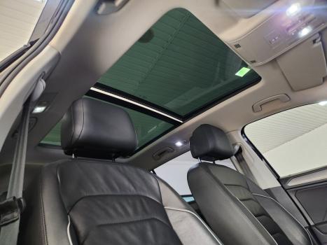 VOLKSWAGEN Tiguan 1.4 250 TSI TOTAL FLEX ALLSPACE COMFORTLINE TURBO AUTOM�TICO TIPTRONIC, Foto 6