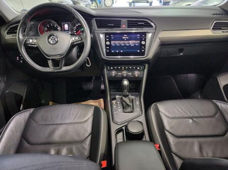 VOLKSWAGEN Tiguan 1.4 250 TSI TOTAL FLEX ALLSPACE COMFORTLINE TURBO AUTOM�TICO TIPTRONIC, Foto 10