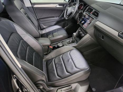 VOLKSWAGEN Tiguan 1.4 250 TSI TOTAL FLEX ALLSPACE COMFORTLINE TURBO AUTOM�TICO TIPTRONIC, Foto 11