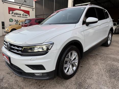 VOLKSWAGEN Tiguan 1.4 250 TSI TOTAL FLEX ALLSPACE COMFORTLINE TURBO AUTOM�TICO TIPTRONIC, Foto 2