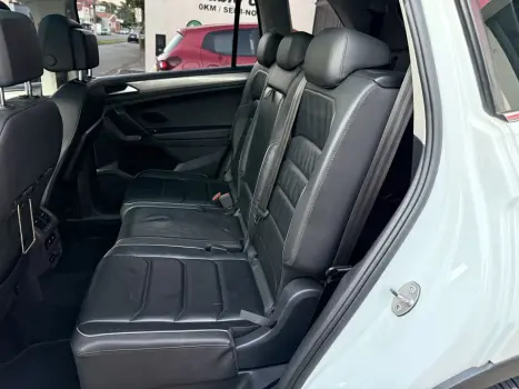 VOLKSWAGEN Tiguan 1.4 250 TSI TOTAL FLEX ALLSPACE COMFORTLINE TURBO AUTOM�TICO TIPTRONIC, Foto 8