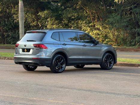 VOLKSWAGEN Tiguan 1.4 250 TSI TOTAL FLEX ALLSPACE COMFORTLINE TURBO AUTOM�TICO TIPTRONIC, Foto 5