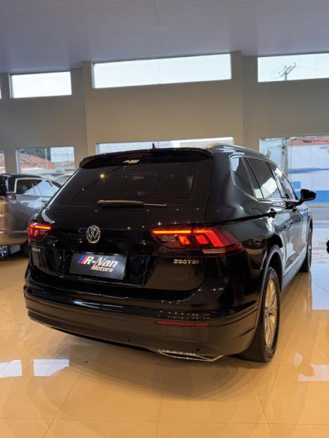 VOLKSWAGEN Tiguan 1.4 250 TSI TOTAL FLEX ALLSPACE TURBO AUTOM�TICO TIPTRONIC, Foto 5