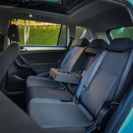 VOLKSWAGEN Tiguan 1.4 250 TSI TOTAL FLEX ALLSPACE COMFORTLINE TURBO AUTOM�TICO TIPTRONIC, Foto 9