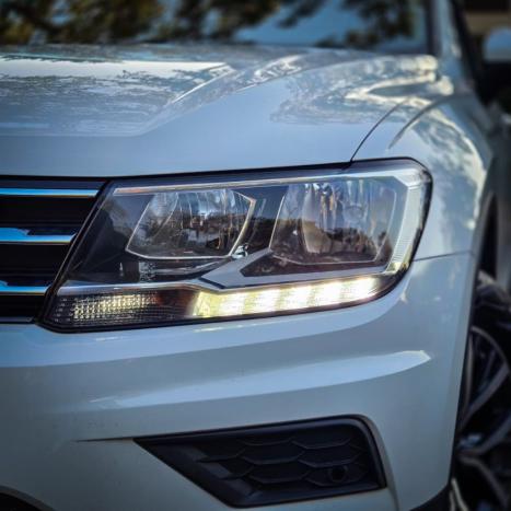 VOLKSWAGEN Tiguan 1.4 250 TSI TOTAL FLEX ALLSPACE COMFORTLINE TURBO AUTOM�TICO TIPTRONIC, Foto 18
