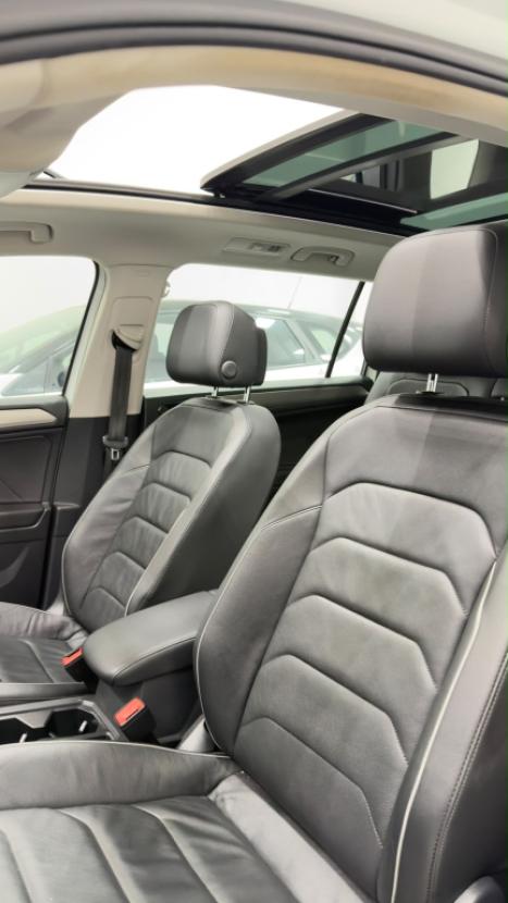VOLKSWAGEN Tiguan 1.4 250 TSI TOTAL FLEX ALLSPACE COMFORTLINE TURBO AUTOM�TICO TIPTRONIC, Foto 10
