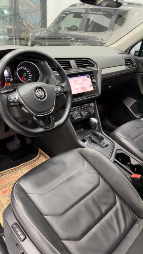VOLKSWAGEN Tiguan 1.4 250 TSI TOTAL FLEX ALLSPACE COMFORTLINE TURBO AUTOM�TICO TIPTRONIC, Foto 14