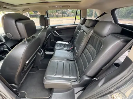 VOLKSWAGEN Tiguan 1.4 250 TSI TOTAL FLEX ALLSPACE COMFORTLINE TURBO AUTOMÁTICO TIPTRONIC, Foto 9