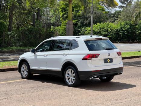 VOLKSWAGEN Tiguan 1.4 250 TSI TOTAL FLEX ALLSPACE COMFORTLINE TURBO AUTOMÁTICO TIPTRONIC, Foto 3