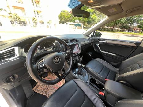 VOLKSWAGEN Tiguan 1.4 250 TSI TOTAL FLEX ALLSPACE COMFORTLINE TURBO AUTOMÁTICO TIPTRONIC, Foto 9