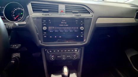 VOLKSWAGEN Tiguan 1.4 250 TSI TOTAL FLEX ALLSPACE COMFORTLINE TURBO AUTOMÁTICO TIPTRONIC, Foto 10