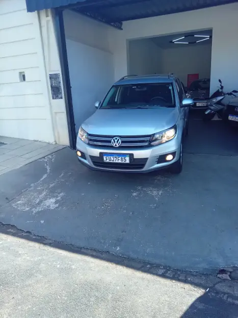 VOLKSWAGEN Tiguan 2.0 16V 4P TSI 4WD TURBO AUTOM�TICO, Foto 7
