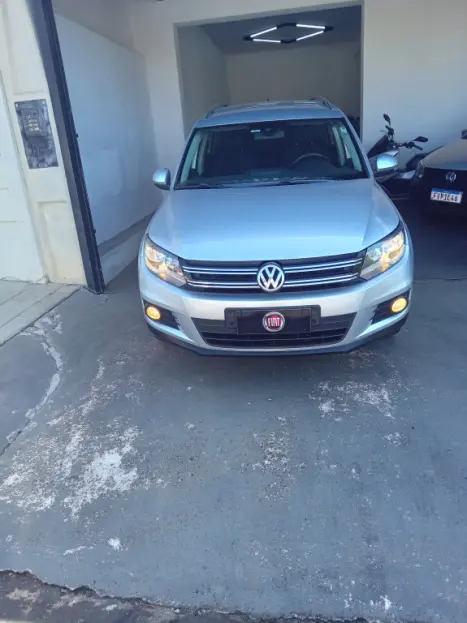 VOLKSWAGEN Tiguan 2.0 16V 4P TSI 4WD TURBO AUTOM�TICO, Foto 9