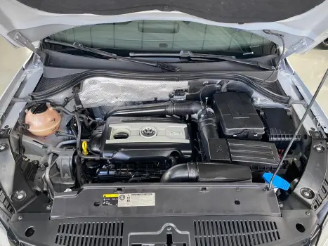 VOLKSWAGEN Tiguan 2.0 16V 4P TSI 4WD TURBO AUTOMÁTICO, Foto 17 VOLKSWAGEN Tiguan 2.0 16V 4P TSI 4WD TURBO AUTOMÁTICO, Foto 17