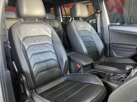 VOLKSWAGEN Tiguan 2.0 16V 4P TSI 350 TURBO R-LINE 4MOTION DSG AUTOMÁTICO, Foto 10 VOLKSWAGEN Tiguan 2.0 16V 4P TSI 350 TURBO R-LINE 4MOTION DSG AUTOMÁTICO, Foto 10