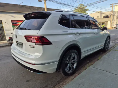 VOLKSWAGEN Tiguan 2.0 350 TSI TOTAL FLEX ALLSPACE R-LINE 4-MOTION TURBO AUTOM�TICO DSG, Foto 7