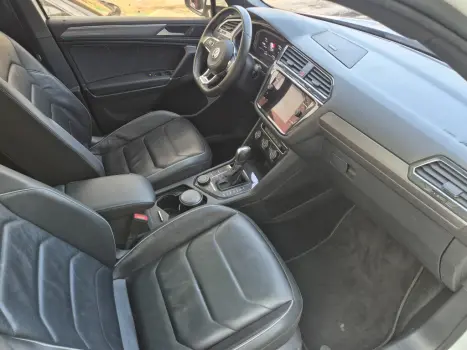 VOLKSWAGEN Tiguan 2.0 350 TSI TOTAL FLEX ALLSPACE R-LINE 4-MOTION TURBO AUTOM�TICO DSG, Foto 11