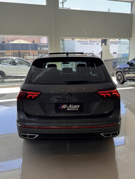 VOLKSWAGEN Tiguan 2.0 16V 4P TSI 300 TURBO R-LINE AUTOM�TICO, Foto 5