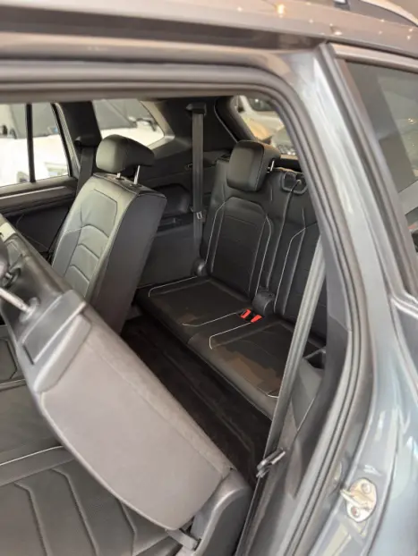 VOLKSWAGEN Tiguan 2.0 16V 4P TSI 300 TURBO R-LINE AUTOM�TICO, Foto 16