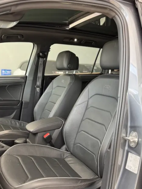 VOLKSWAGEN Tiguan 2.0 16V 4P TSI 300 TURBO R-LINE AUTOM�TICO, Foto 12