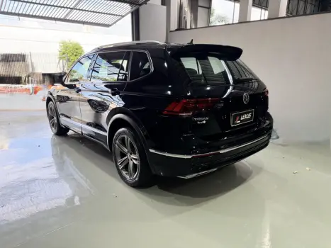 VOLKSWAGEN Tiguan 2.0 350 TSI TOTAL FLEX ALLSPACE R-LINE 4-MOTION TURBO AUTOM�TICO DSG, Foto 7