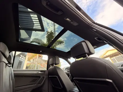 VOLKSWAGEN Tiguan 2.0 350 TSI TOTAL FLEX ALLSPACE R-LINE 4-MOTION TURBO AUTOM�TICO DSG, Foto 13