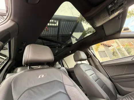 VOLKSWAGEN Tiguan 2.0 350 TSI TOTAL FLEX ALLSPACE R-LINE 4-MOTION TURBO AUTOM�TICO DSG, Foto 23