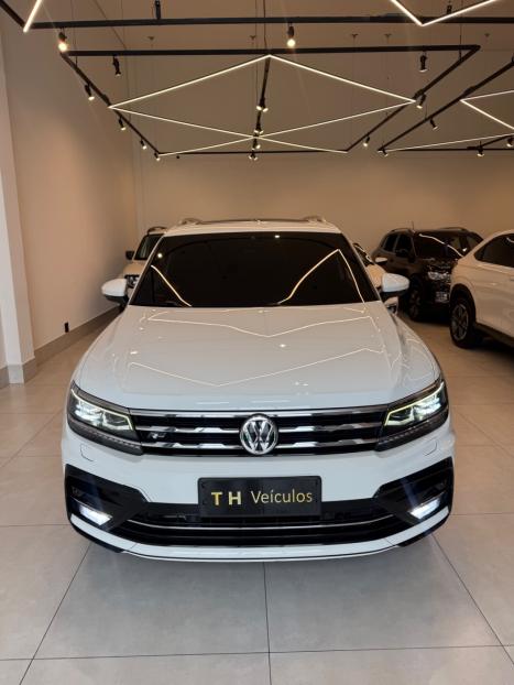VOLKSWAGEN Tiguan 2.0 16V 4P TSI R-LINE TURBO AUTOM�TICO TIPTRONIC, Foto 2