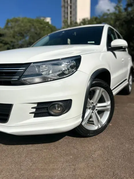 VOLKSWAGEN Tiguan 2.0 16V 4P FSI R-LINE TURBO AUTOM�TICO, Foto 3